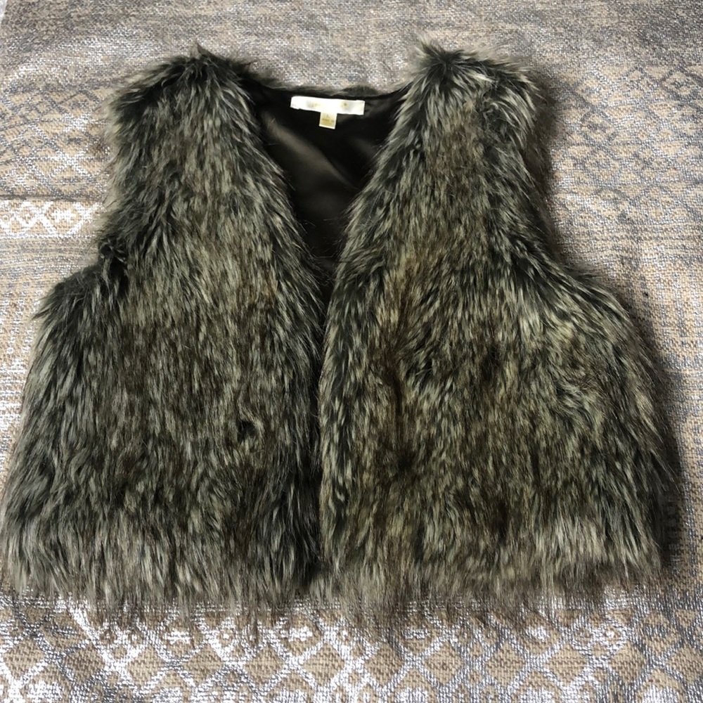 JENNY HAN FAUX FUR VEST WOMENS SIZE LARGE